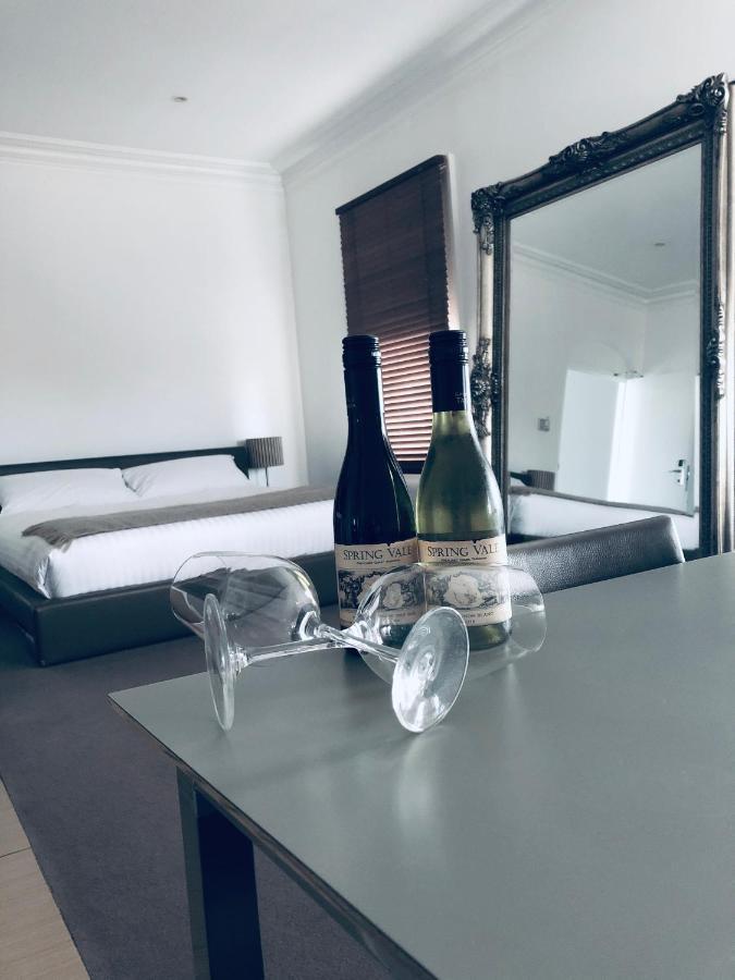 Ikon Hotel Берні Екстер'єр фото